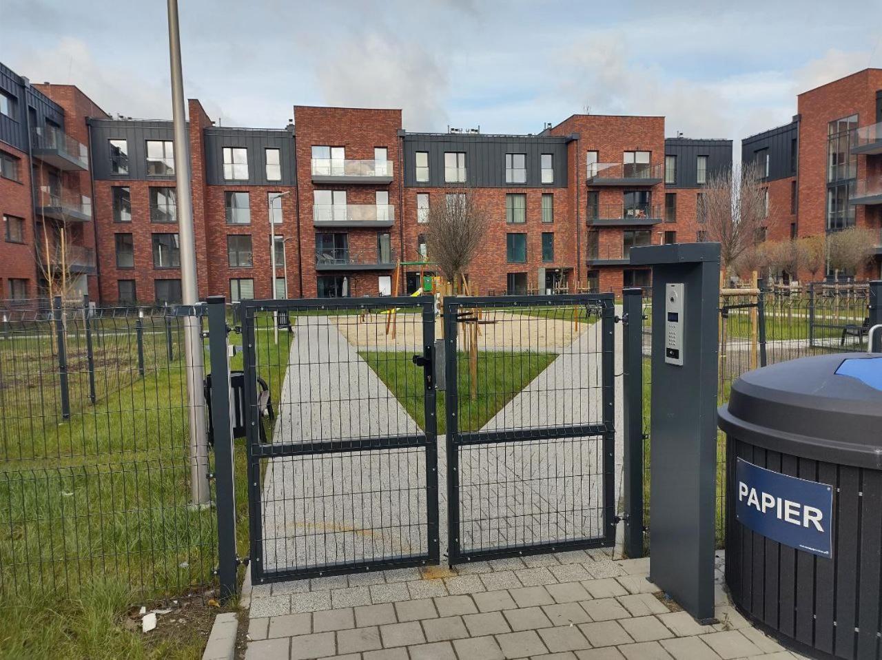 Totu Today-Stara Cegielnia Apartamenty, Faktura Vat, Self Check-In Poznan Ngoại thất bức ảnh